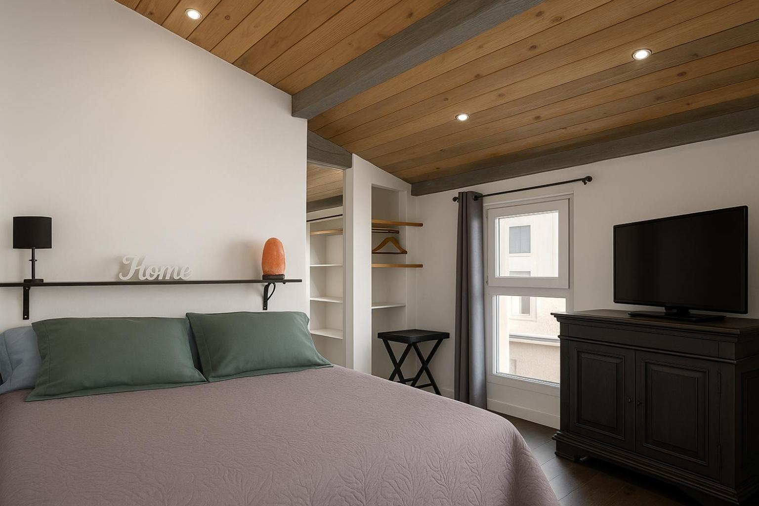 Insolite Studio -La Tour Des Templiers- Montfrin Exterior photo